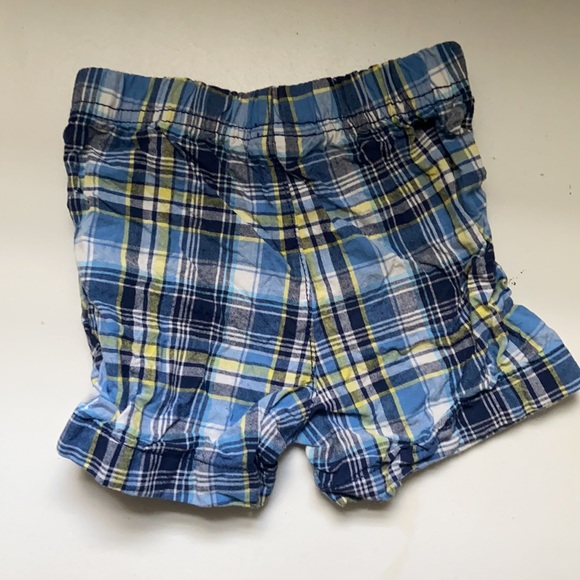 Shorts - Picture 3 of 4